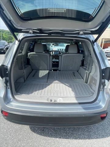 used 2015 Toyota Highlander car, priced at $16,900