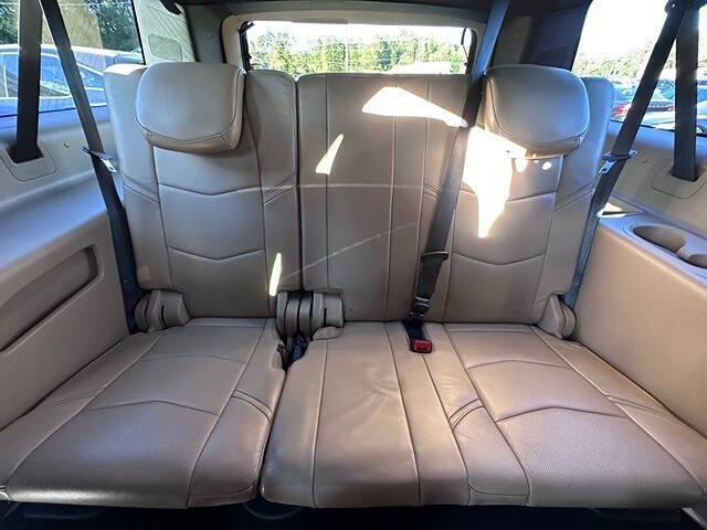 used 2018 Cadillac Escalade ESV car, priced at $28,900