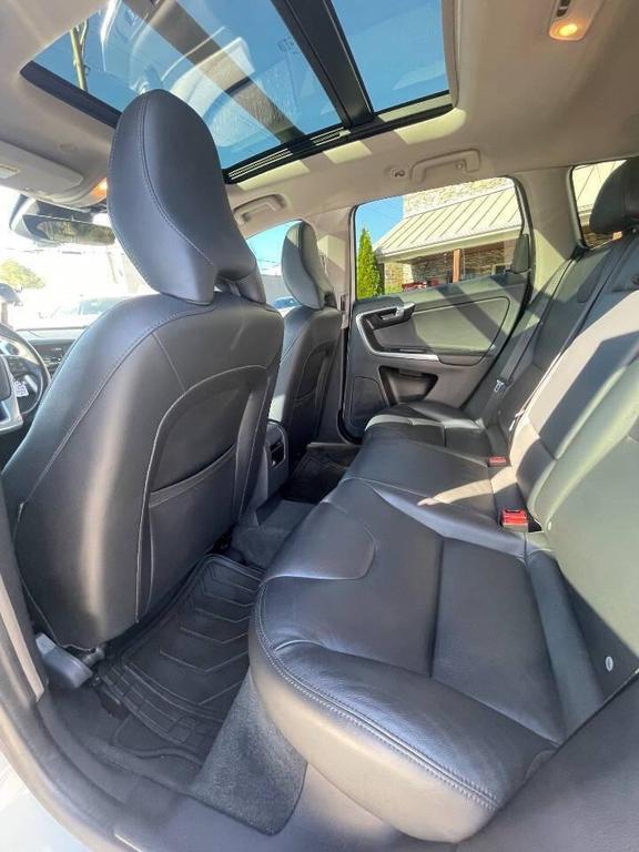 used 2015 Volvo XC60 car, priced at $11,900