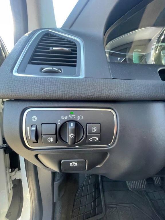 used 2015 Volvo XC60 car, priced at $11,900