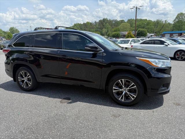 used 2016 Toyota Highlander car, priced at $19,900