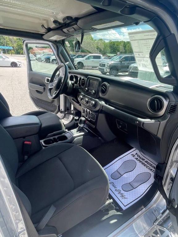 used 2020 Jeep Gladiator car, priced at $26,900