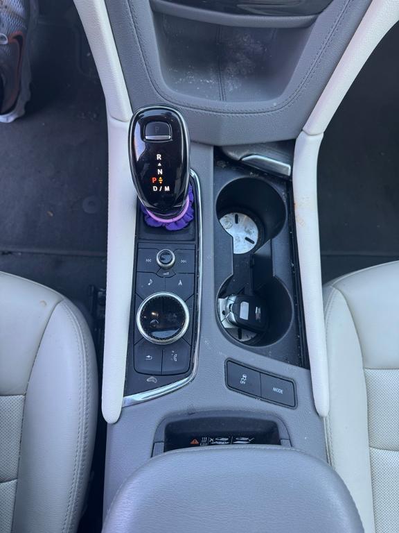 used 2022 Cadillac XT5 car, priced at $31,000