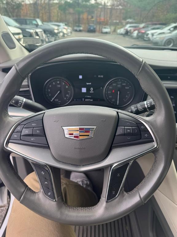 used 2021 Cadillac XT5 car, priced at $28,500