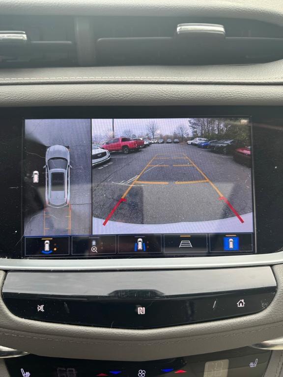 used 2021 Cadillac XT5 car, priced at $28,500