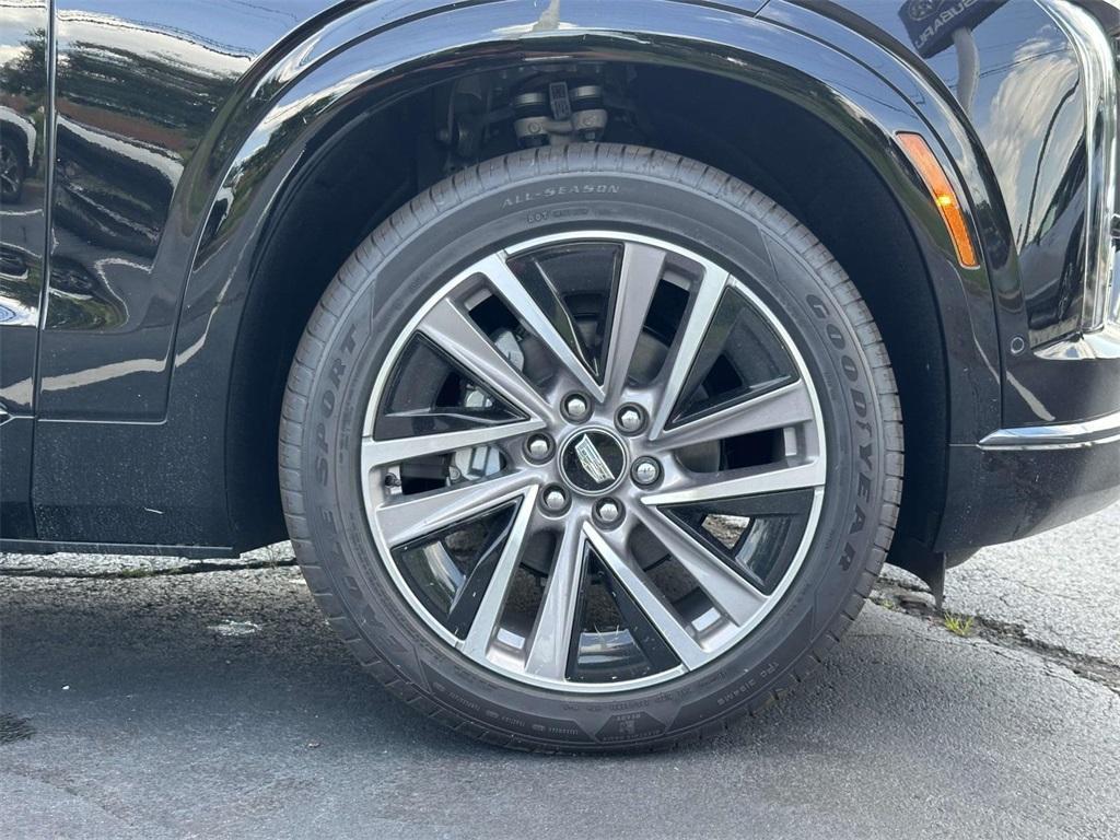 new 2026 Cadillac VISTIQ car, priced at $81,015