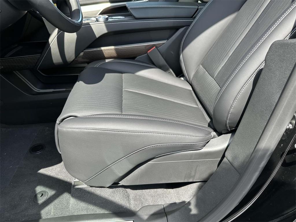 new 2026 Cadillac VISTIQ car, priced at $81,015