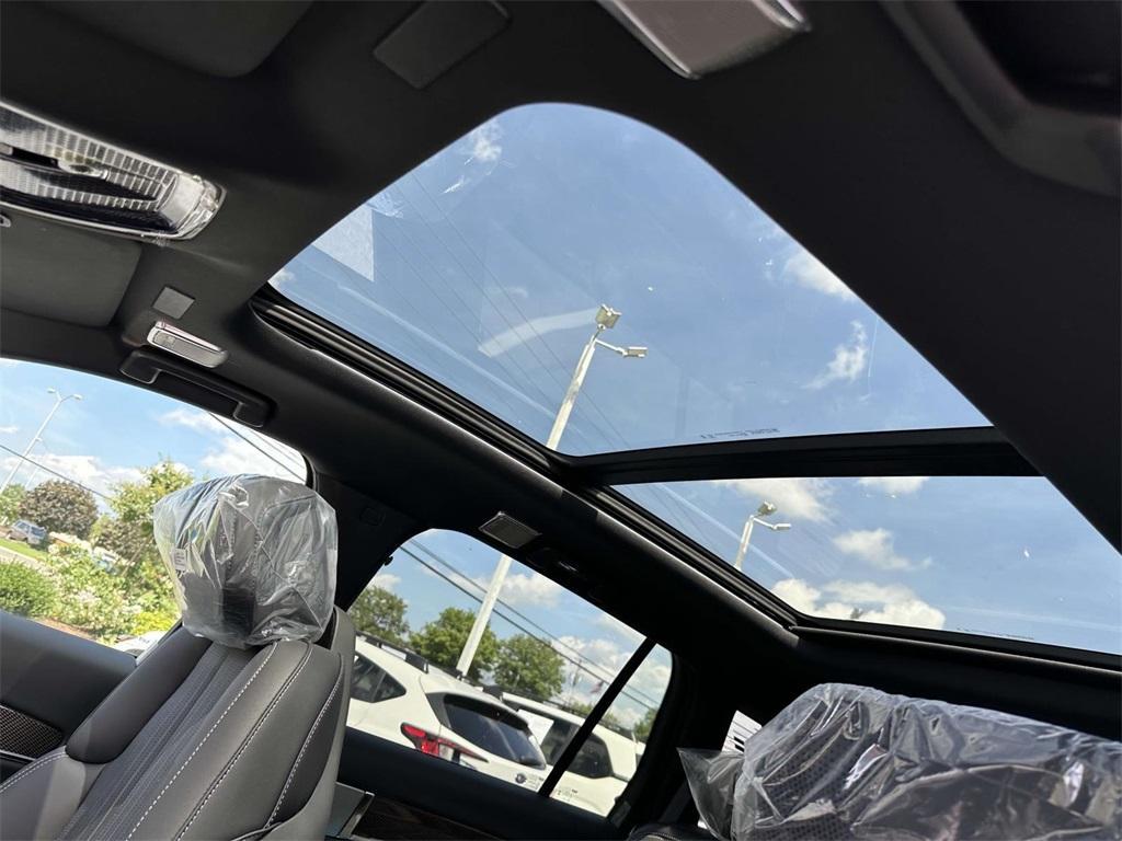 new 2026 Cadillac VISTIQ car, priced at $81,015