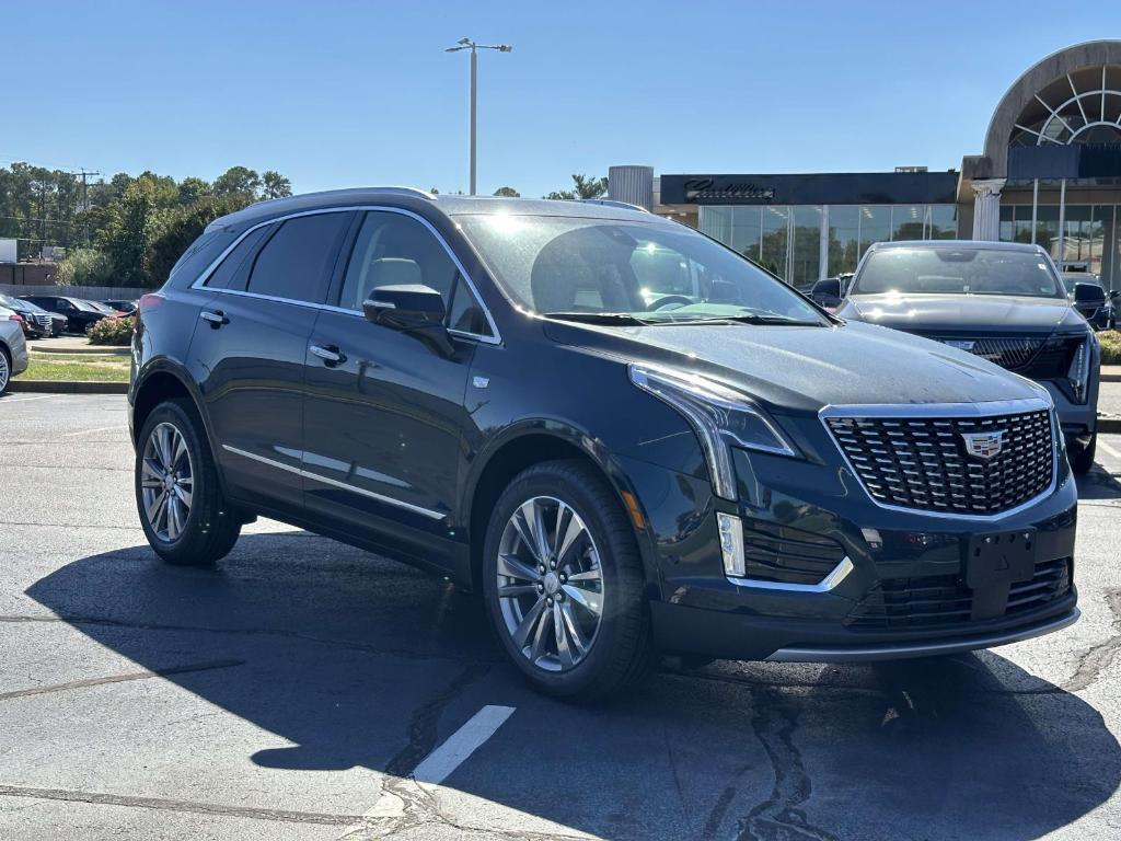 new 2025 Cadillac XT5 car, priced at $59,290