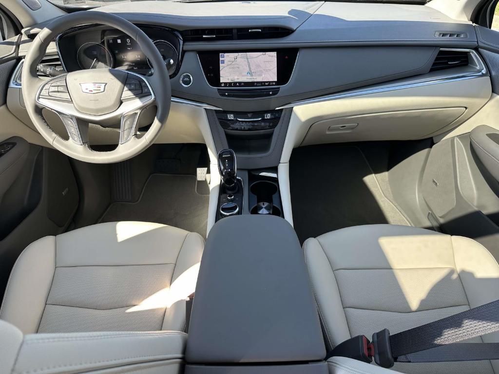 new 2025 Cadillac XT5 car, priced at $59,290