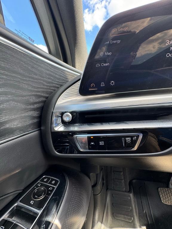 used 2023 Cadillac LYRIQ car, priced at $31,500