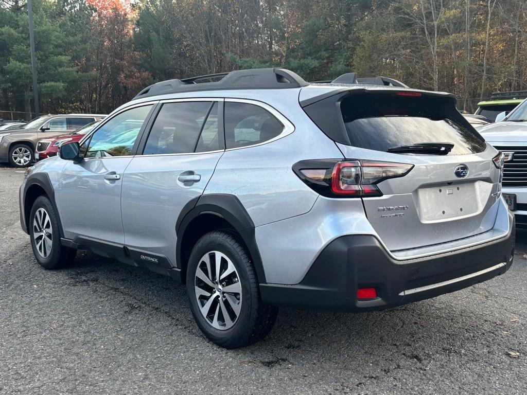 used 2025 Subaru Outback car, priced at $29,000