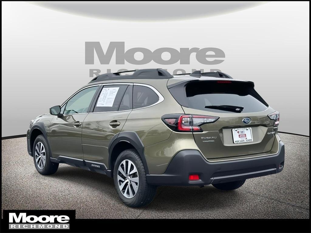 used 2025 Subaru Outback car, priced at $31,000