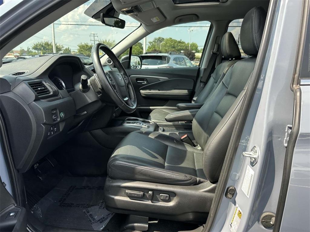 used 2022 Honda Ridgeline car, priced at $29,000