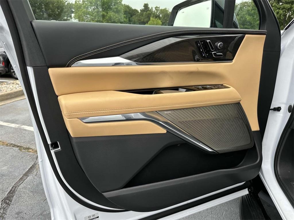 new 2026 Cadillac Escalade IQL car, priced at $162,644