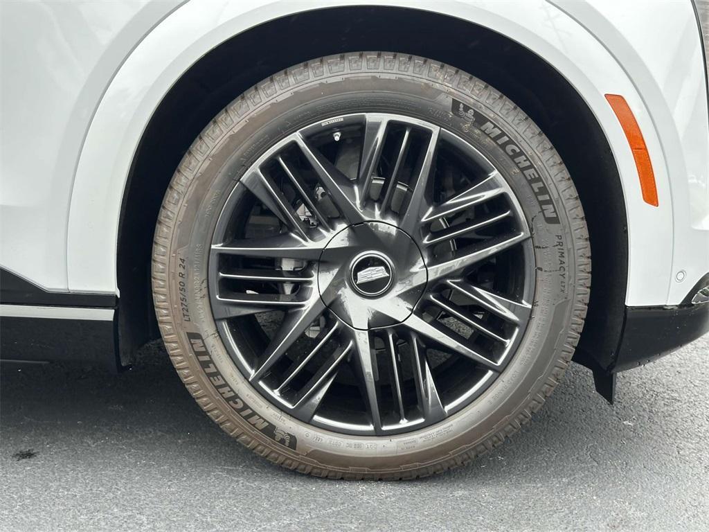 new 2026 Cadillac Escalade IQL car, priced at $162,644