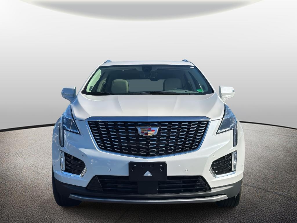 new 2025 Cadillac XT5 car, priced at $59,890