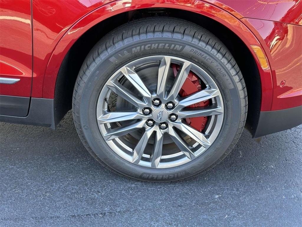 new 2026 Cadillac XT5 car, priced at $66,265