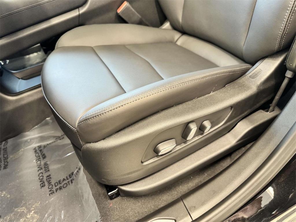 new 2025 Cadillac XT5 car, priced at $59,190