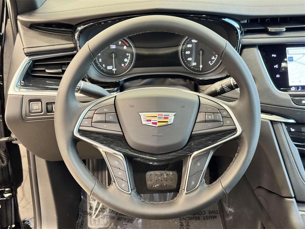 new 2025 Cadillac XT5 car, priced at $59,190
