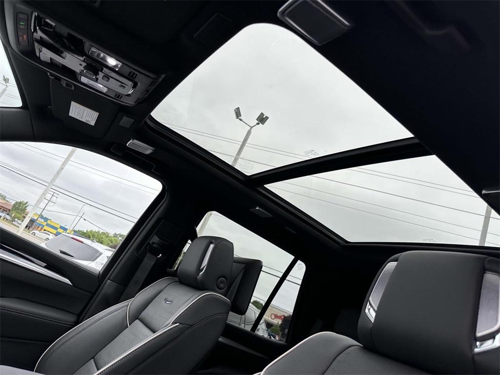 new 2025 Cadillac Escalade car, priced at $119,419
