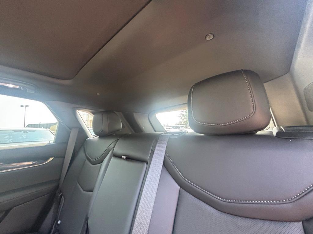 used 2023 Cadillac XT5 car, priced at $33,000