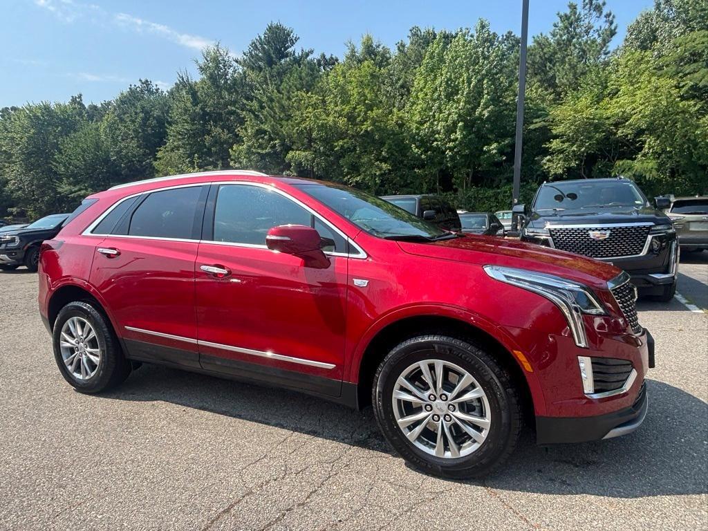 used 2023 Cadillac XT5 car, priced at $33,000