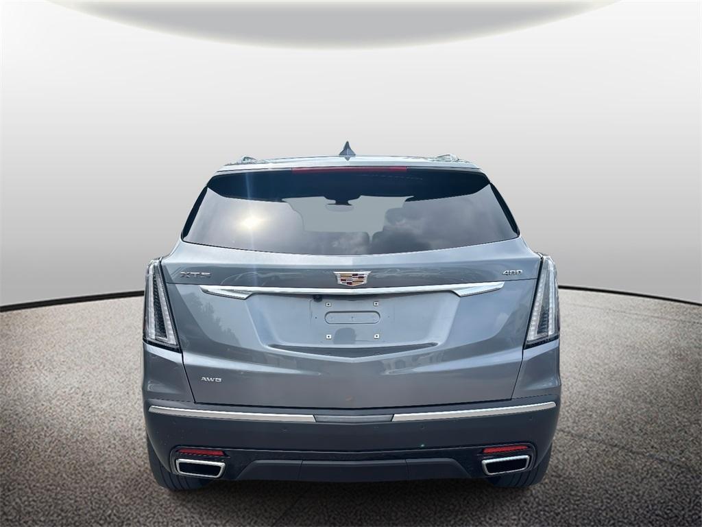 used 2022 Cadillac XT5 car, priced at $36,500