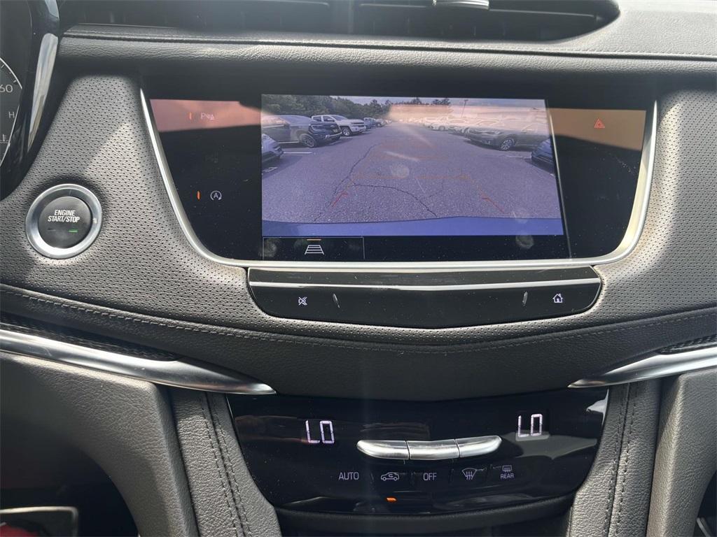 used 2022 Cadillac XT5 car, priced at $36,500