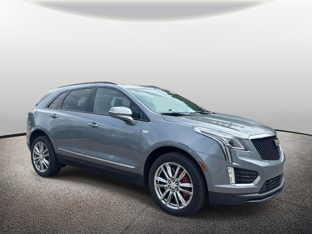 used 2022 Cadillac XT5 car, priced at $36,500