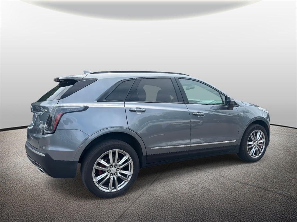 used 2022 Cadillac XT5 car, priced at $36,500