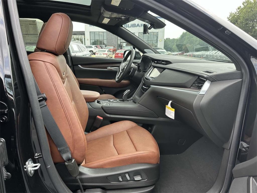 new 2025 Cadillac XT5 car, priced at $68,330
