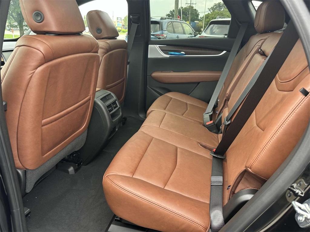 new 2025 Cadillac XT5 car, priced at $68,330