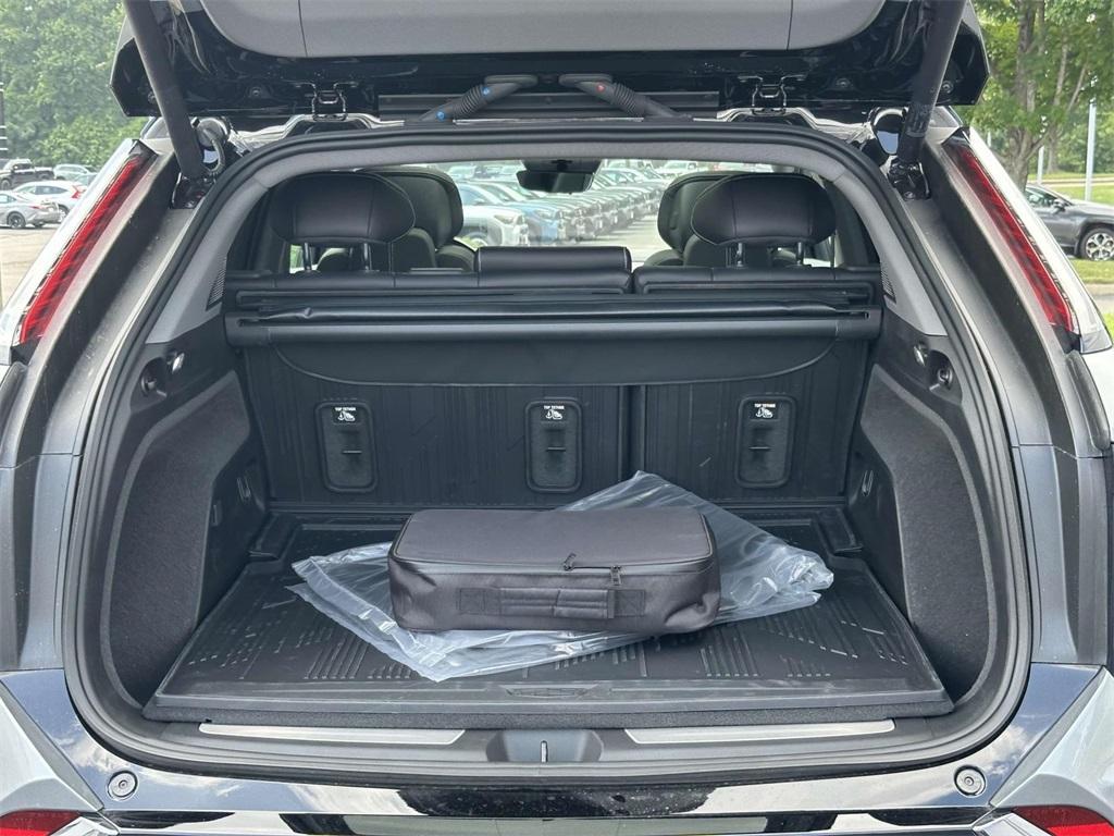 new 2025 Cadillac OPTIQ car, priced at $59,410