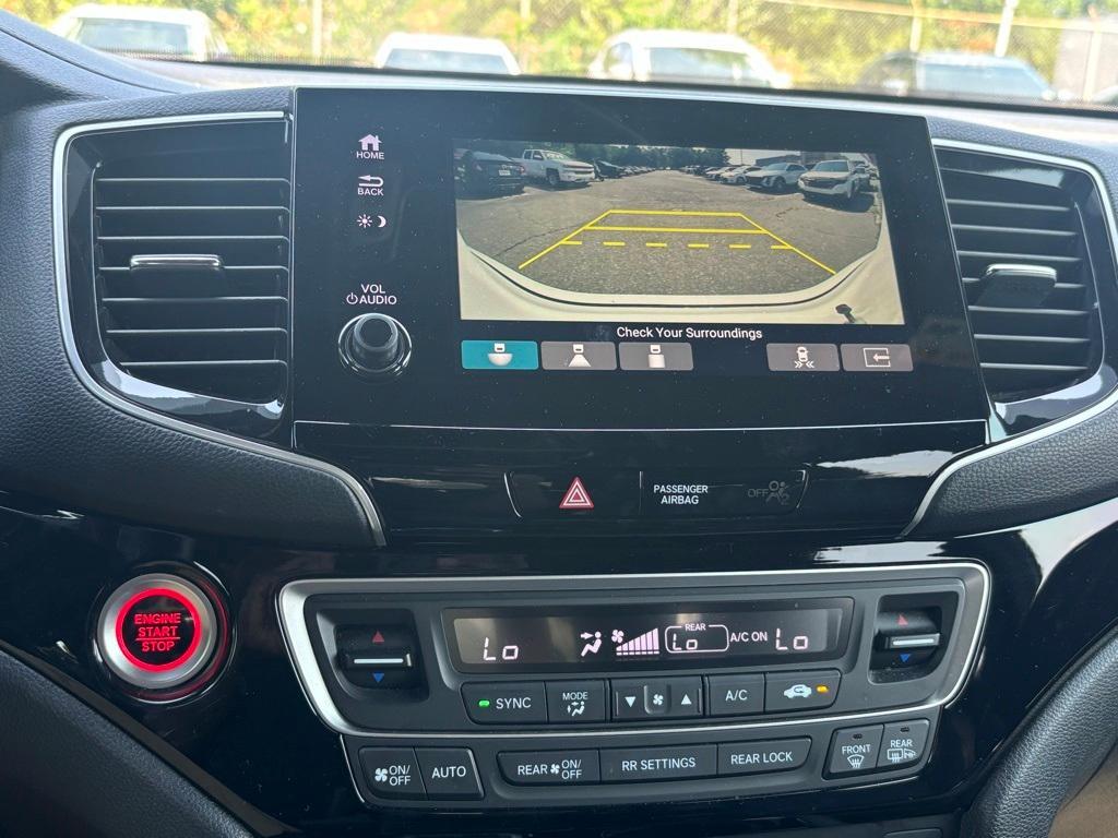 used 2021 Honda Pilot car, priced at $30,000