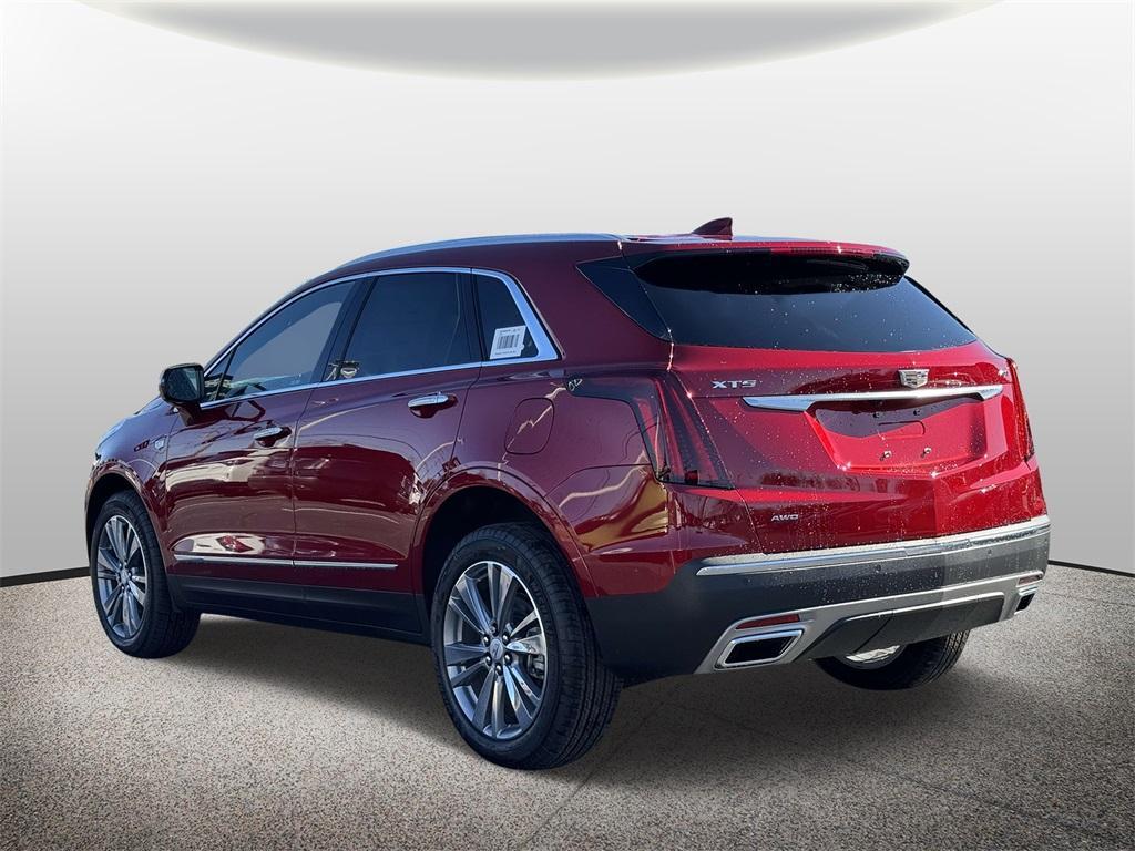 used 2025 Cadillac XT5 car, priced at $47,500
