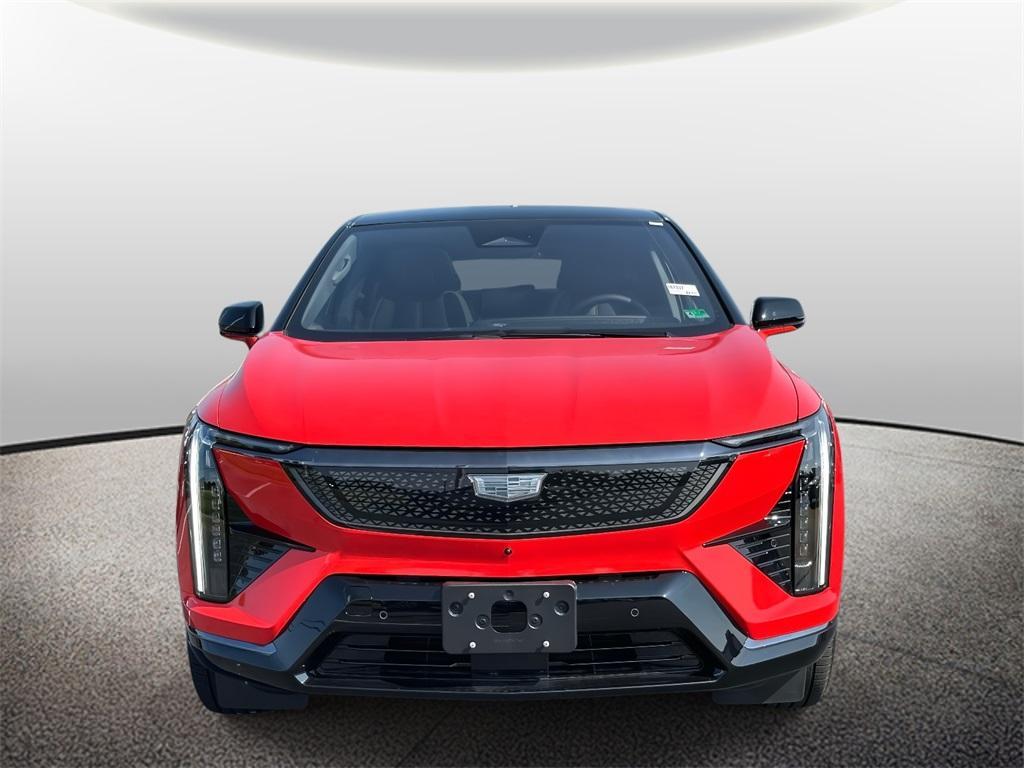 new 2025 Cadillac OPTIQ car, priced at $56,215