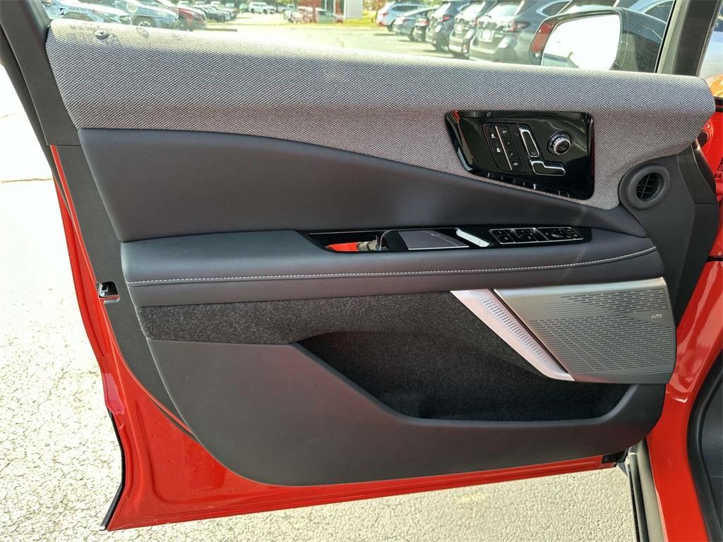 new 2025 Cadillac OPTIQ car, priced at $56,215