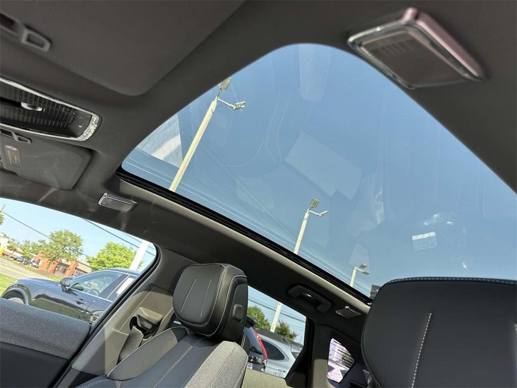 new 2025 Cadillac OPTIQ car, priced at $56,215