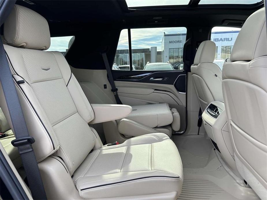 new 2024 Cadillac Escalade car, priced at $98,540