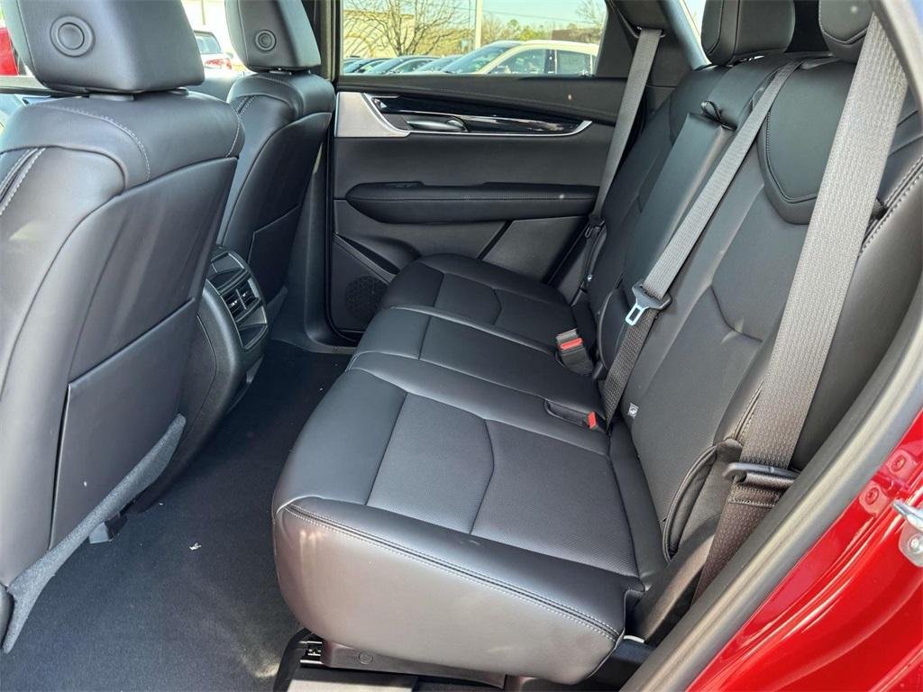 new 2025 Cadillac XT5 car, priced at $56,215