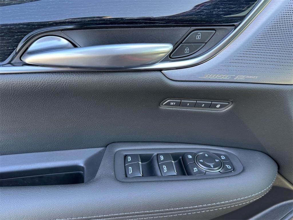 new 2025 Cadillac XT5 car, priced at $56,215
