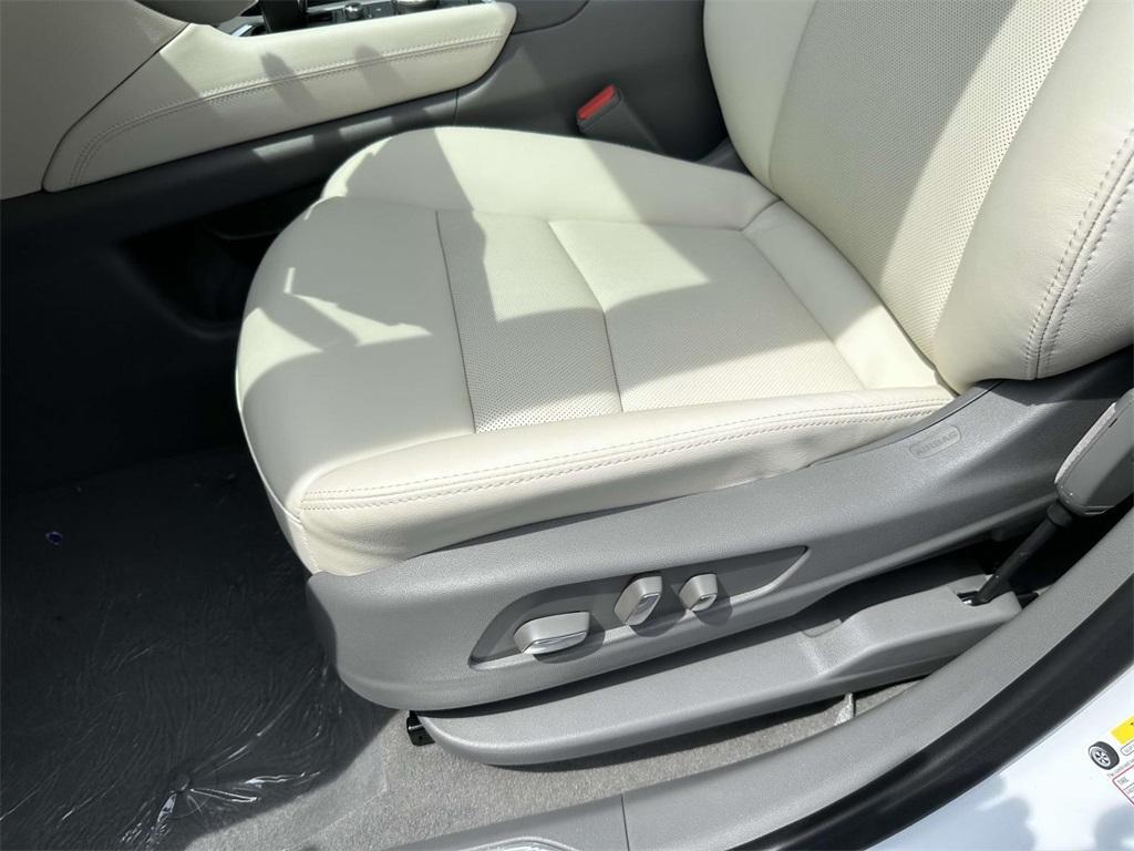 new 2025 Cadillac XT5 car, priced at $56,315