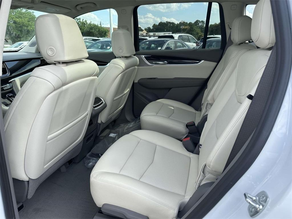 new 2025 Cadillac XT6 car, priced at $62,465