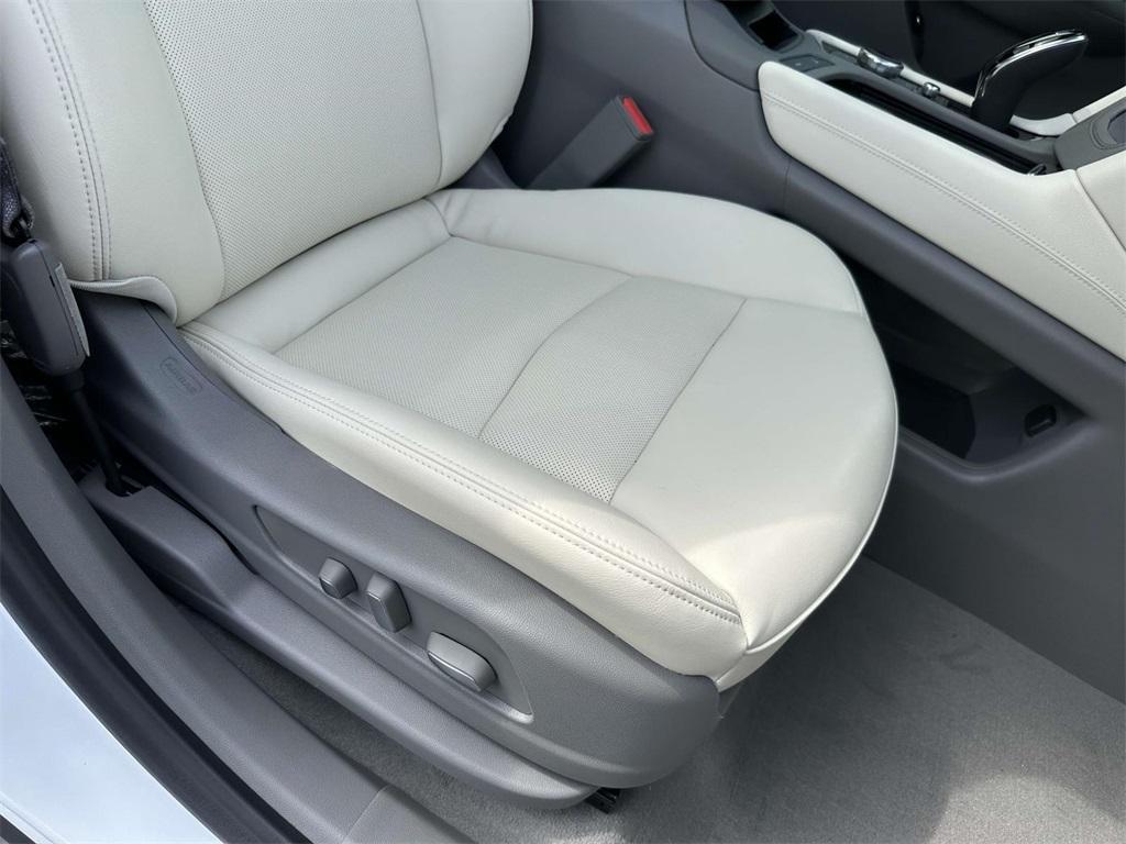 new 2025 Cadillac XT6 car, priced at $62,465