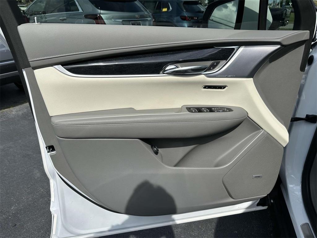 new 2025 Cadillac XT6 car, priced at $62,465