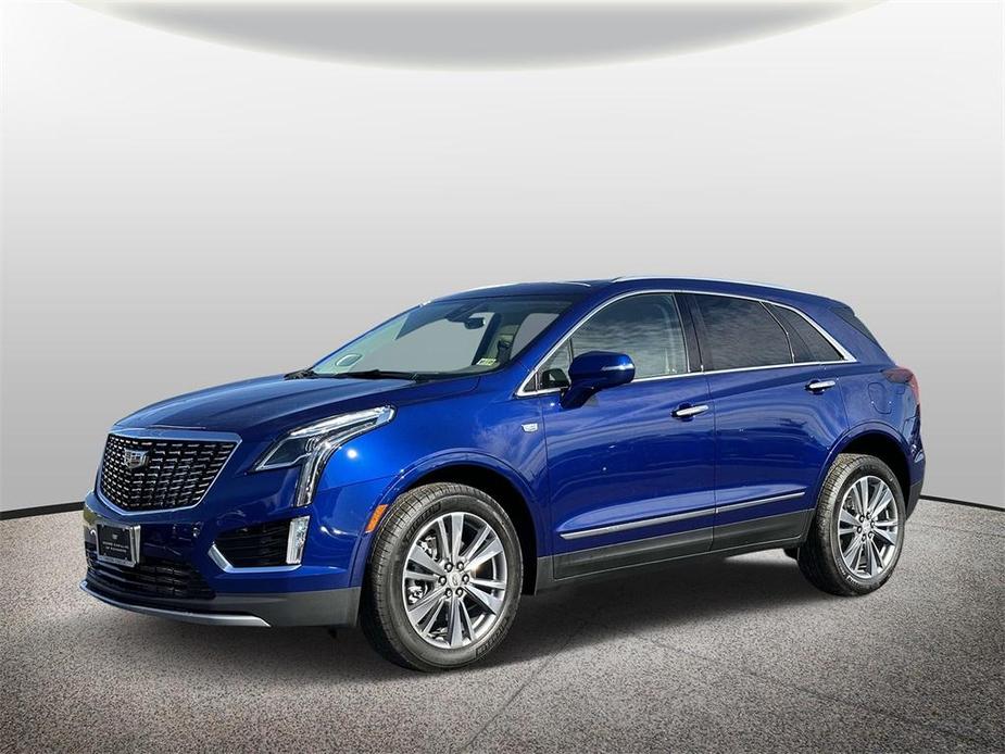 new 2025 Cadillac XT5 car, priced at $55,615