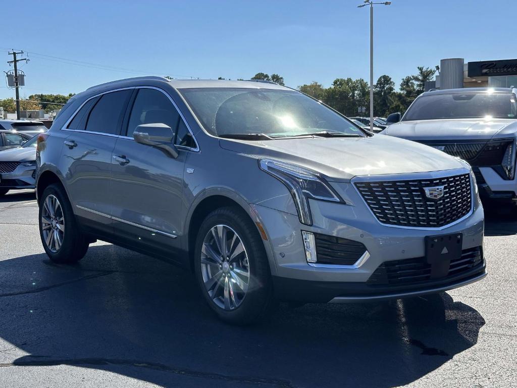 new 2025 Cadillac XT5 car, priced at $58,665