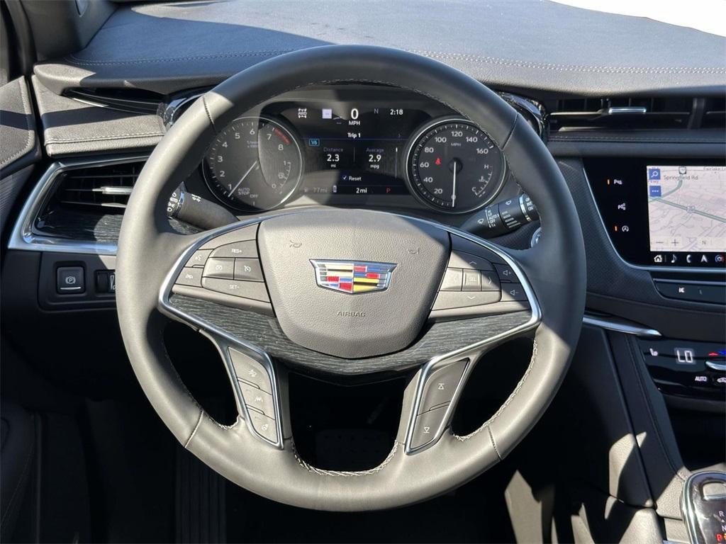 new 2025 Cadillac XT5 car, priced at $58,665
