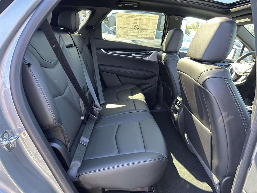 new 2025 Cadillac XT5 car, priced at $58,665